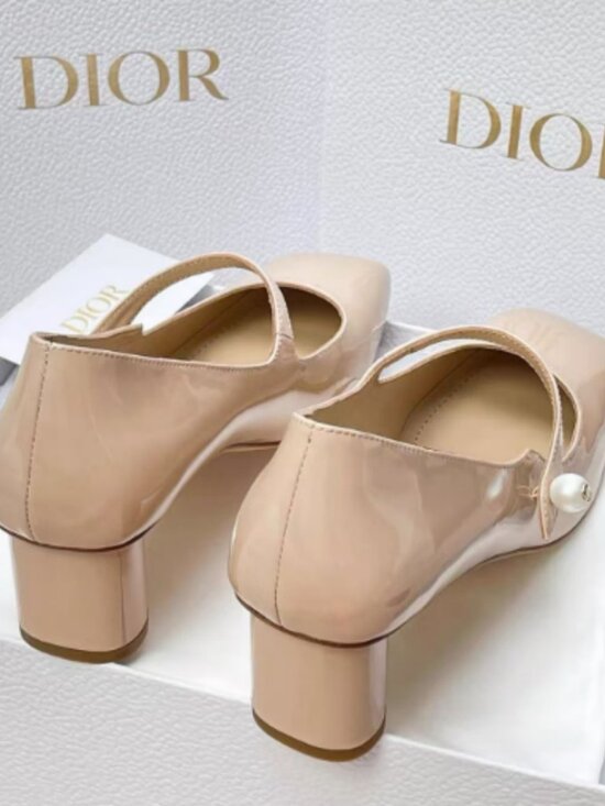 Dior Heeled Slides - Picture 5 of 8
